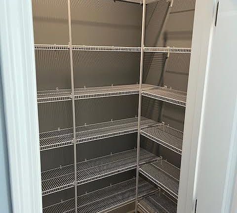 5th image of 2512 Rolfe St