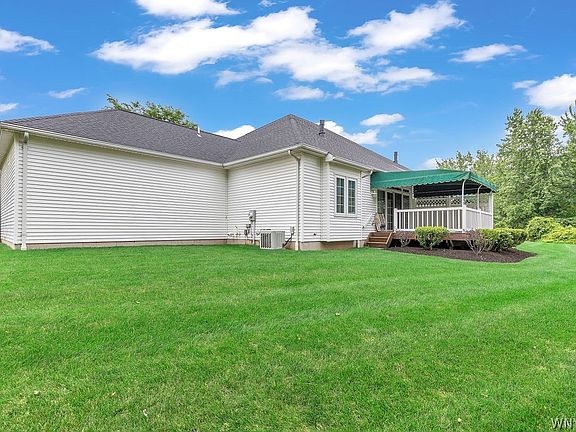 5th image of 4877 Waterford Pl