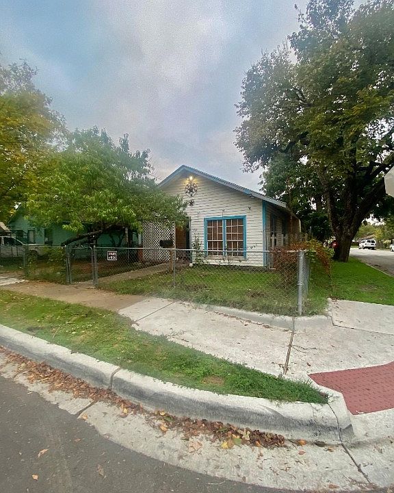 1st image of 721 W Malta Ave