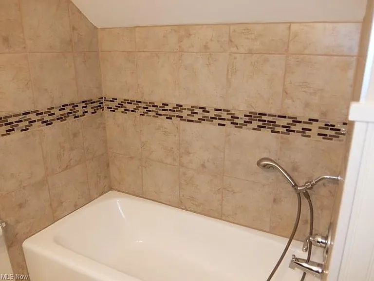 2332 N Taylor Rd — Photo 6
