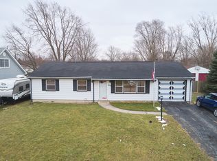 765-1 Eagle Creek Rd, Valparaiso, IN 46385