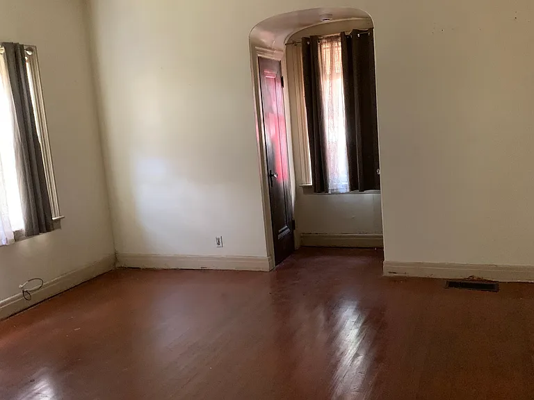 1306 Park St — Photo 2