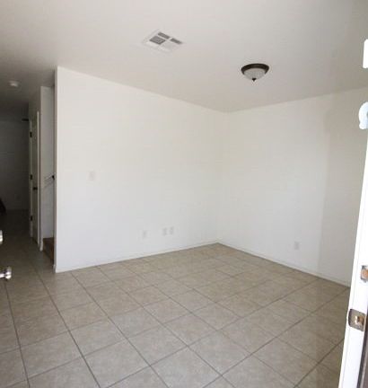 3rd image of 5940 Trowbridge Dr APT C