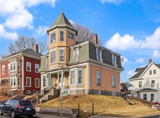 118 Prospect St, Gloucester, MA 01930