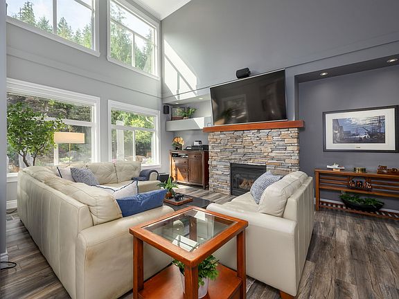 5th image of 2915 Fern Dr