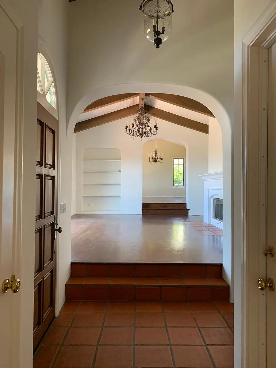 Building Photo - 512 Drexel Dr