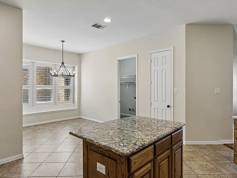 1613 Long Prairie Ct — Photo 17