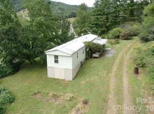 418 Green Valley Rd, Leicester, NC 28748
