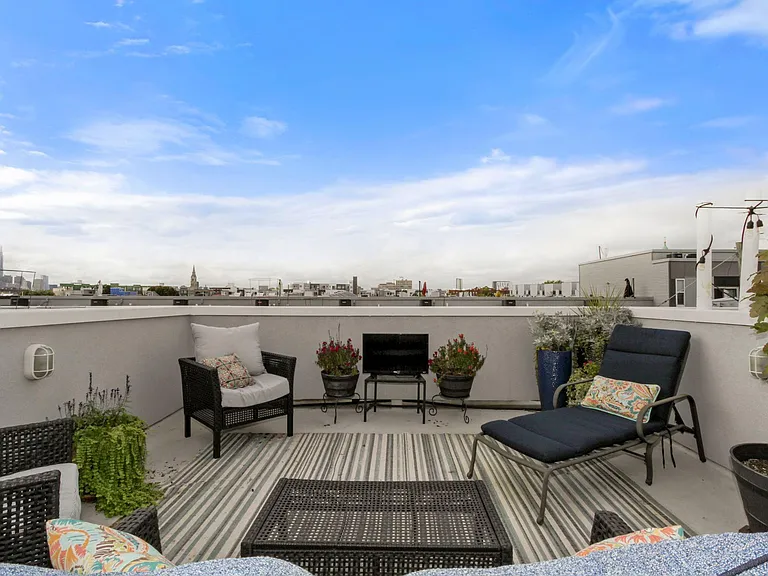 1337 N Howard St — Photo 12