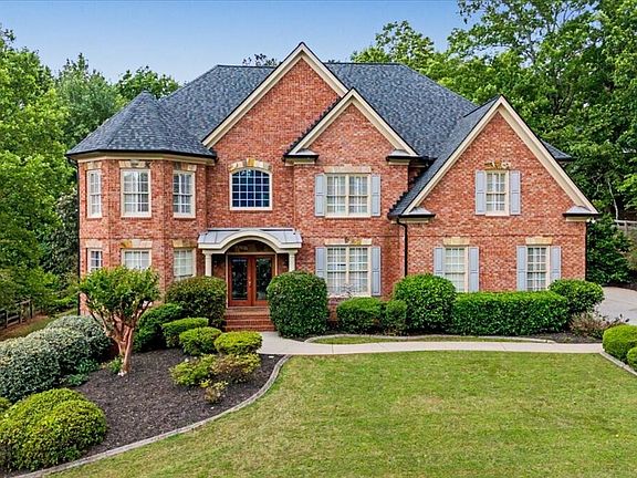 2nd image of 122 Ridge View Dr