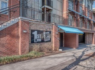 1101 W 1st St APT 211, Charlotte, NC