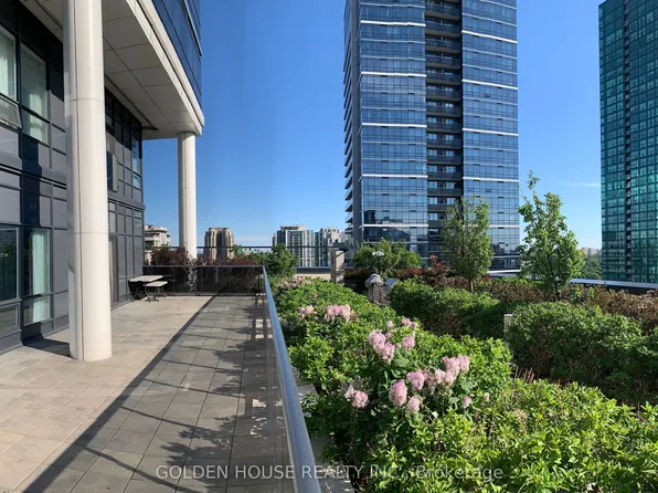 5 Sheppard Ave E, Toronto, ON