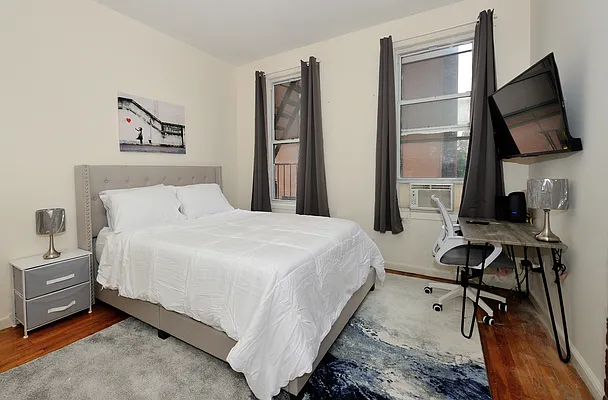 Rented by Furnished Habitat | media 9