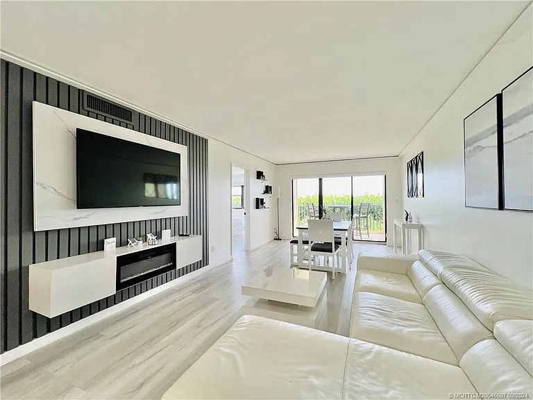 10044 S Ocean Dr #205 — Photo 16