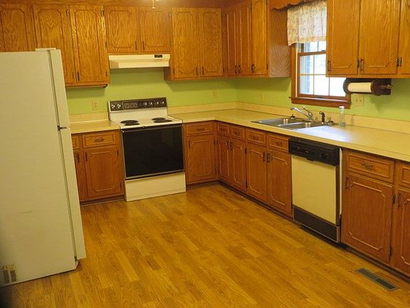 5th image of 800 Hite St