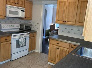 2236 Cranston Rd, University Heights, OH 44118