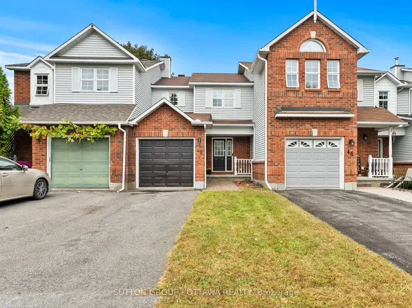48 Kalbrook St, Ottawa, ON K2T 1A6