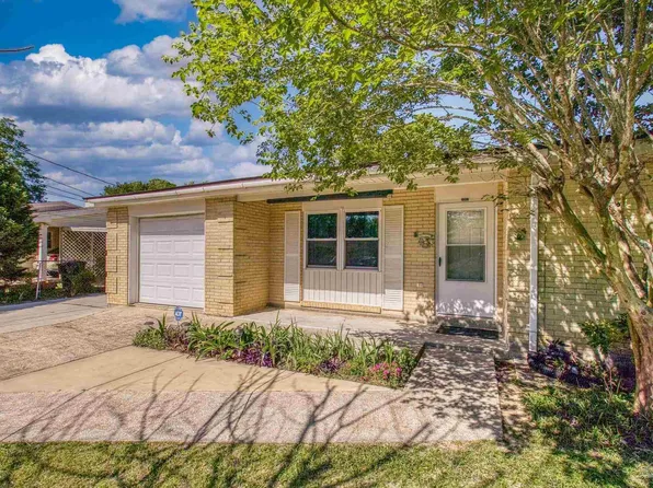 3260 Whistler Dr, Pensacola, FL 32503