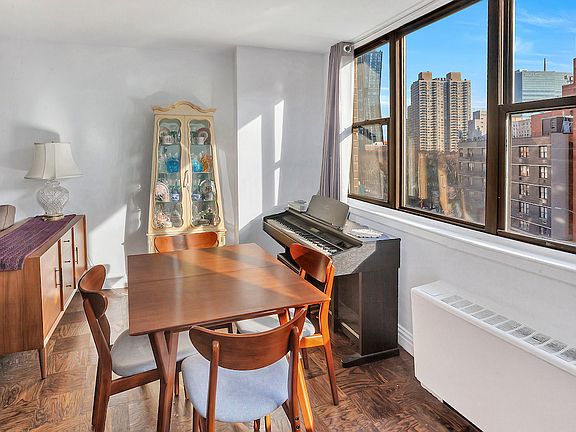 2nd image of 225 E 36th St APT 5J