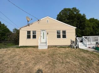 24 Merle St, Fitchburg, MA 01420