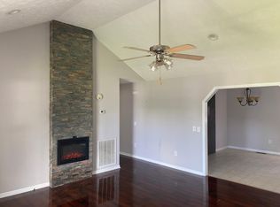 107 S Wood Ln, Shelbyville, TN 37160