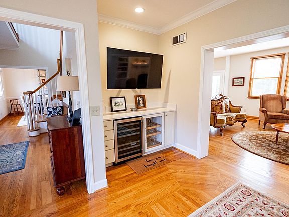 5th image of 5753 Chapel Heights Ln