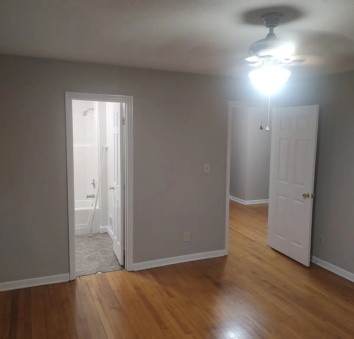 5001 Coach Hill Dr — Photo 4
