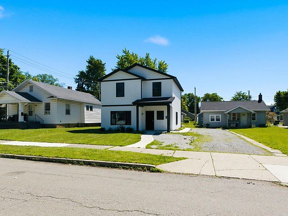 4th image of 3319 Euclid Ave
