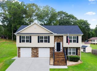 18 Lantern Cir SE, Cartersville, GA 30120