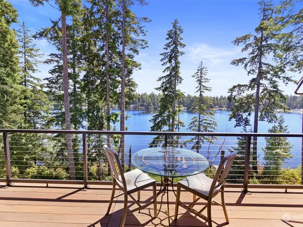 1911 E Trails End Drive, Belfair, WA 98528