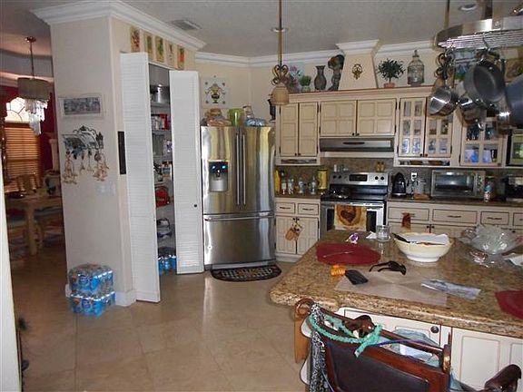 4th image of 4950 Hendry Isles Blvd