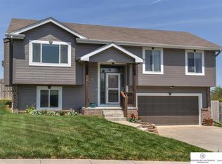 12132 S 221st St, Gretna, NE 68028