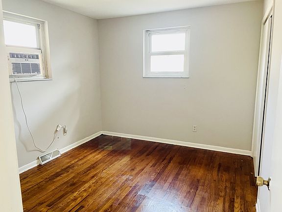5th image of 275 S Main St #1