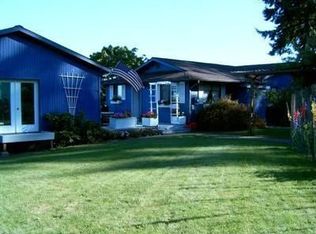 7137 NE Hyak Ct, Suquamish, WA 98392