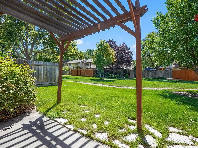 973 E Congress St #1 — Photo 14