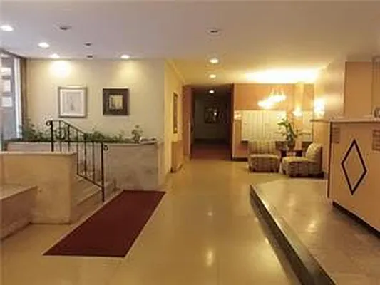 Sold by REMAX Elite | media 29