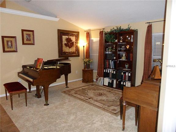3rd image of 1407 Hurley Pond Ln