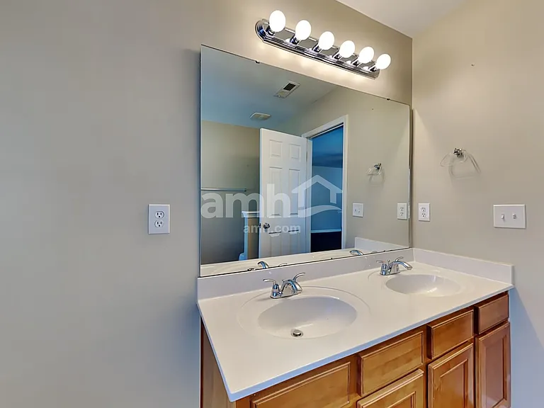 213 Pine Hall Dr — Photo 14