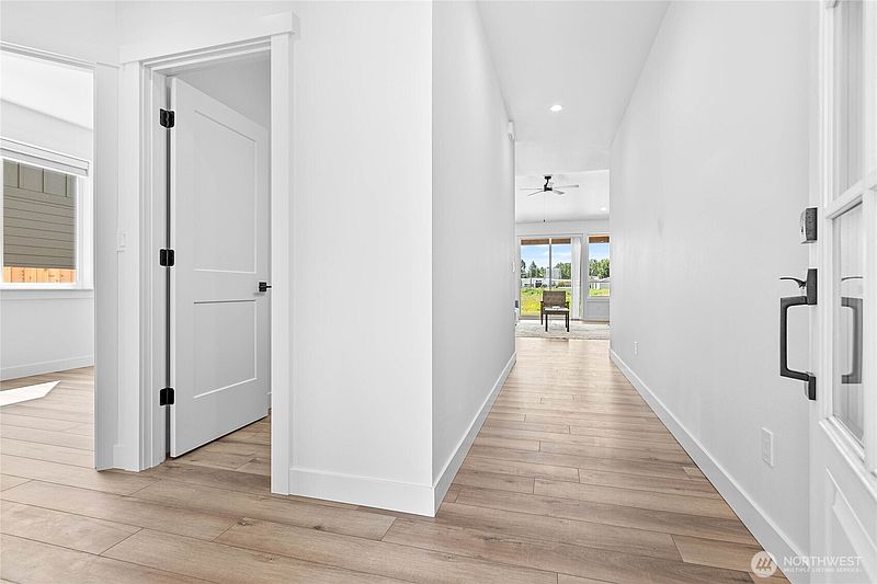 4th image of 317 W 3rd Street