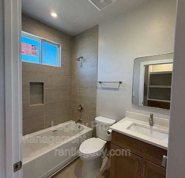 1195 Heather Ct #A — Photo 11