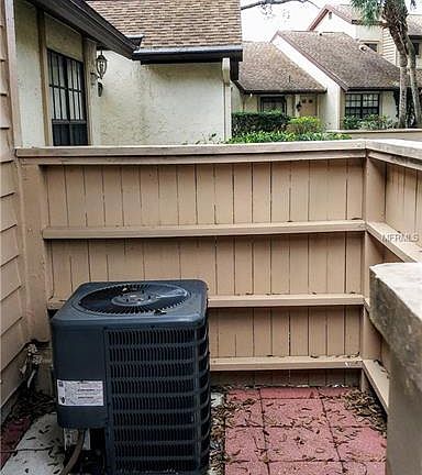 5th image of 5933 Mashie Cir