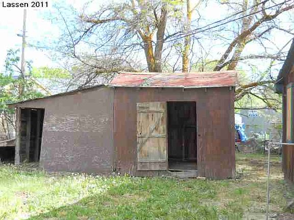 4th image of 325 Martha St