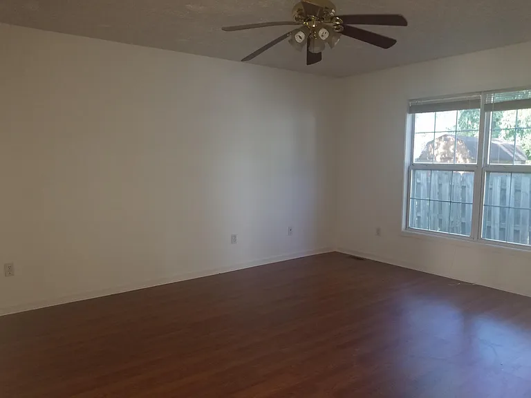 47 Cypress Villa Ln — Photo 8