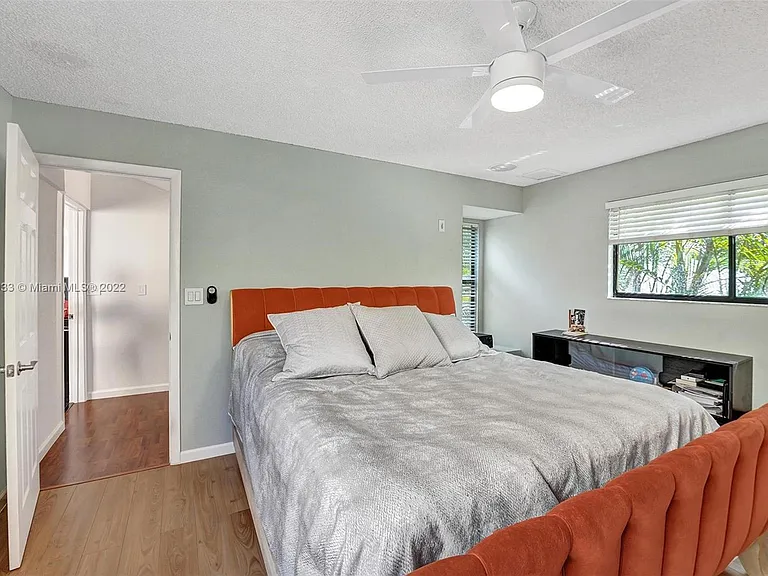 22322 Pineapple Walk Dr — Photo 33