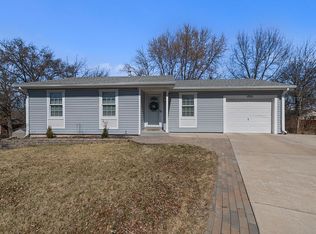 1921 Springhill Ct, O'Fallon, MO 63366