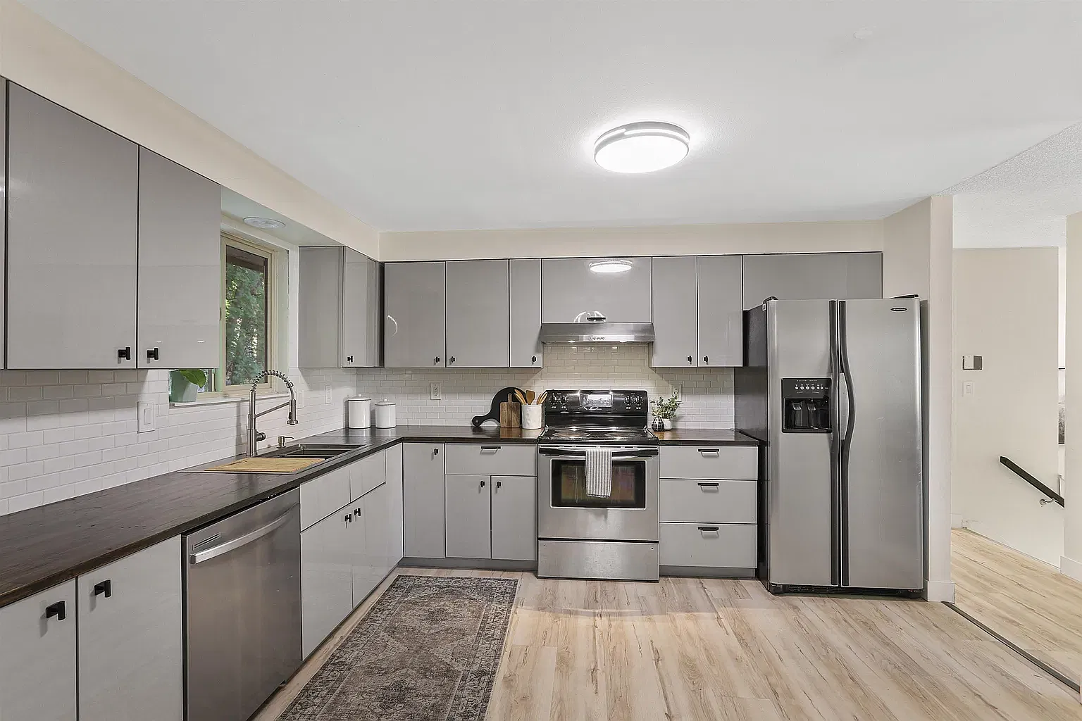 3 bed, 1580 sqft, $2,600 — Photo 2