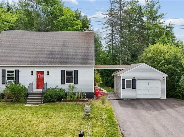 31 Forest Hill, Bucksport, ME 04416