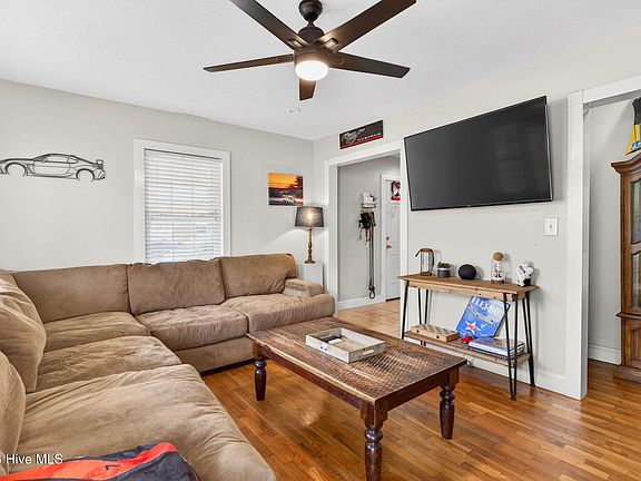 5th image of 5875 Simmons Road NW