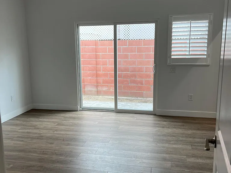 12636 Blackthorn St — Photo 3