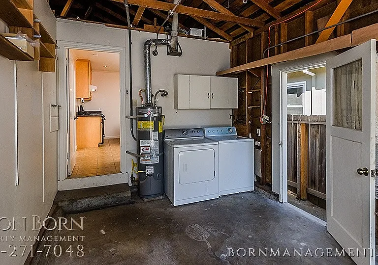 1351 Chestnut St — Photo 34